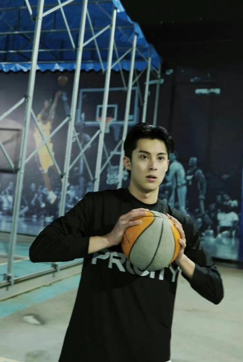 王鹤棣喜欢的篮球球员